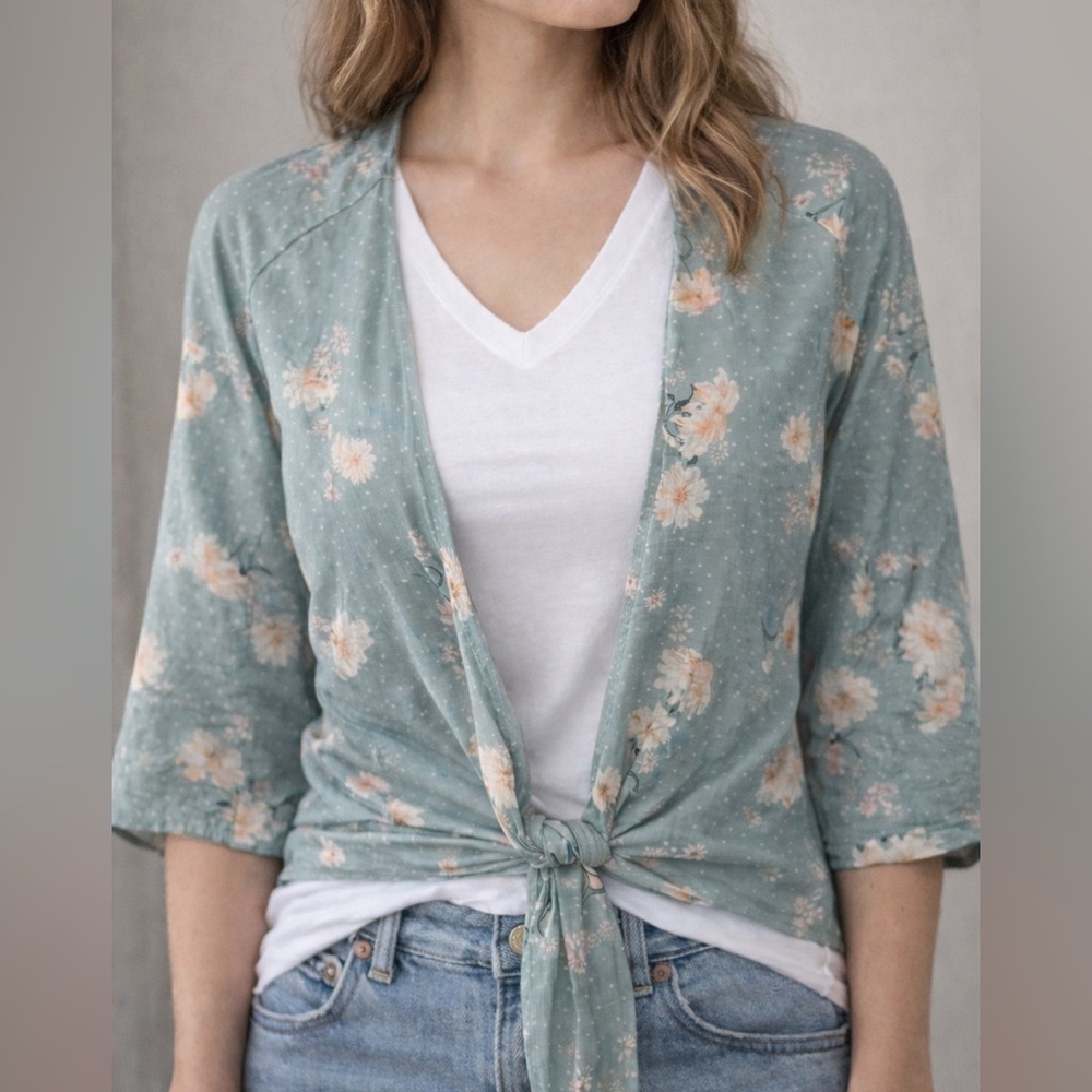 LC Lauren Conrad Floral Shawl/Top
